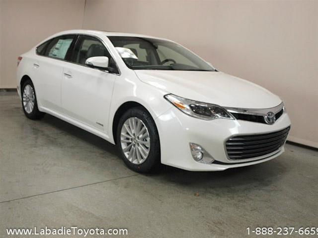 Toyota Avalon Hybrid 2014 photo 3