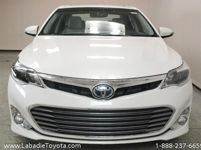 Toyota Avalon Hybrid 2014 photo 4