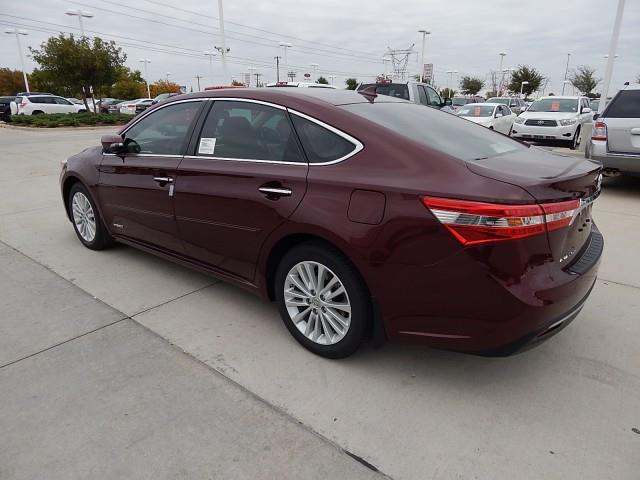 Toyota Avalon Hybrid 2014 photo 2