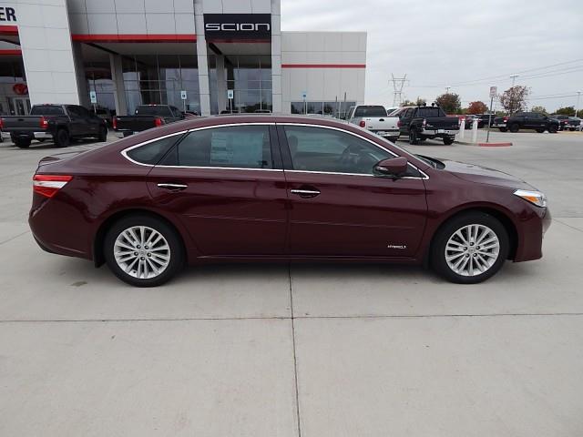 Toyota Avalon Hybrid 2014 photo 4