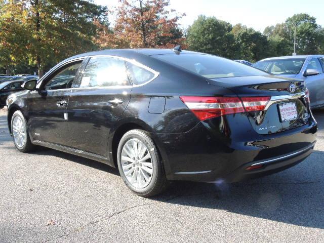 Toyota Avalon Hybrid 2014 photo 1
