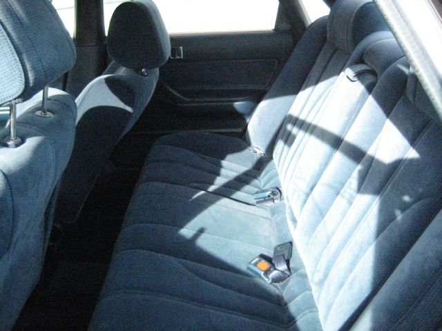 Toyota Camry 1987 photo 2