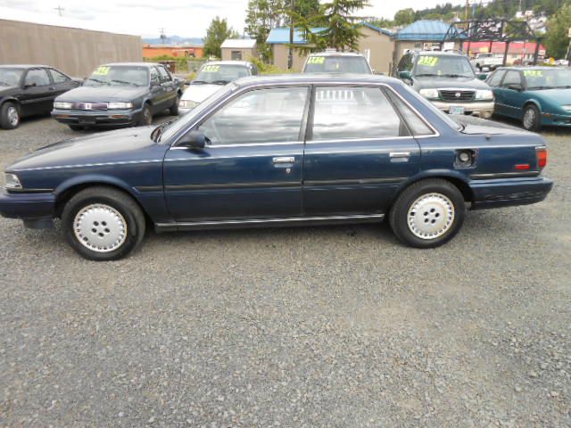 Toyota Camry 1989 photo 3