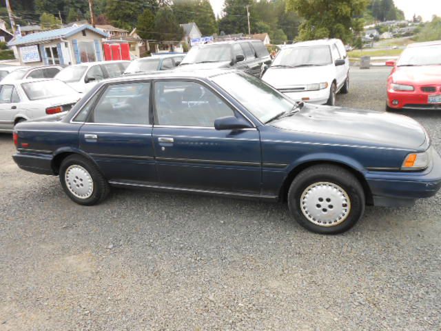 Toyota Camry 1989 photo 4