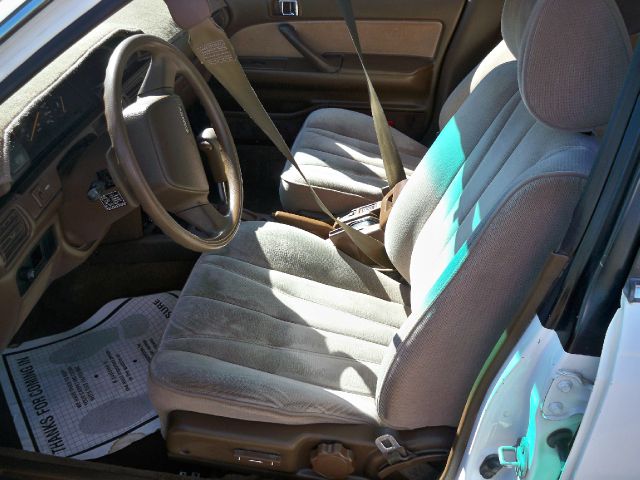 Toyota Camry 1990 photo 1
