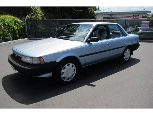 Toyota Camry 1990 photo 1