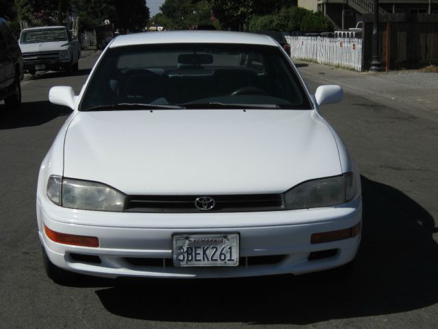 Toyota Camry 1992 photo 1