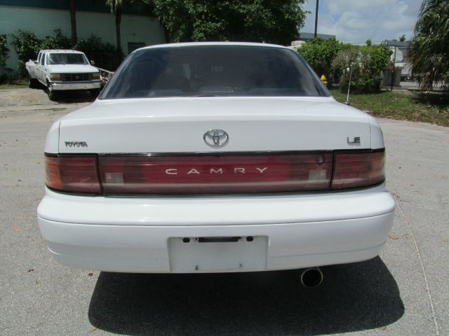 Toyota Camry 1992 photo 1