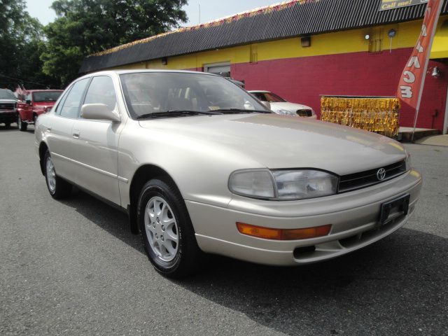 Toyota Camry 4DR WGN FWD SXT Sedan