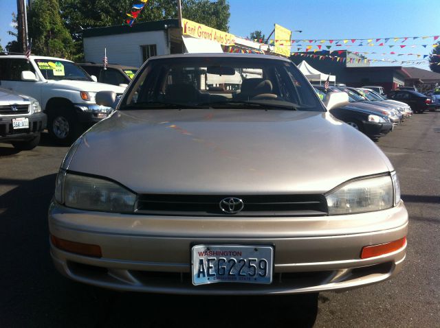 Toyota Camry 1993 photo 4