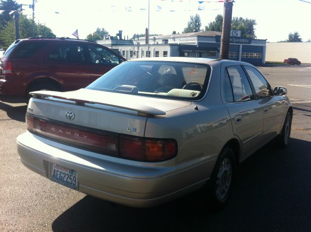 Toyota Camry 1993 photo 3