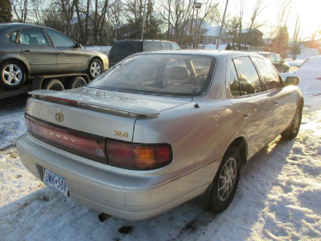 Toyota Camry 1993 photo 4