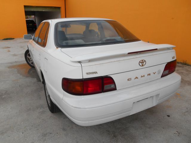 Toyota Camry 1995 photo 1
