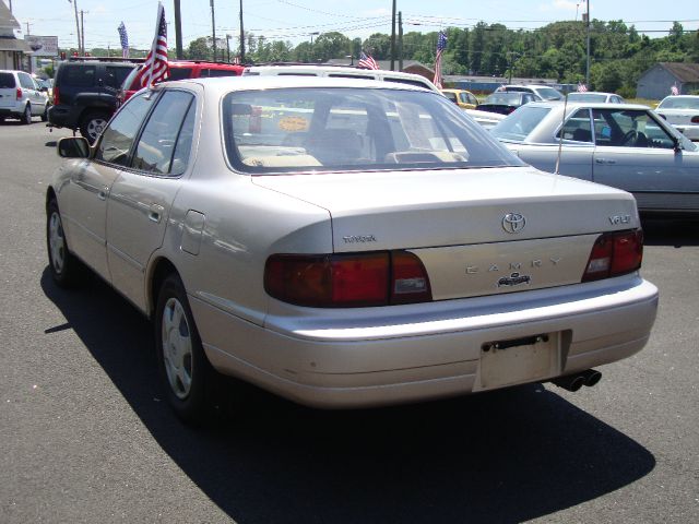 Toyota Camry 1995 photo 4