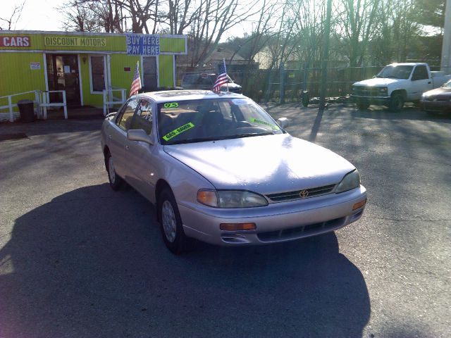 Toyota Camry 1995 photo 1