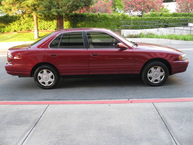 Toyota Camry 1995 photo 2