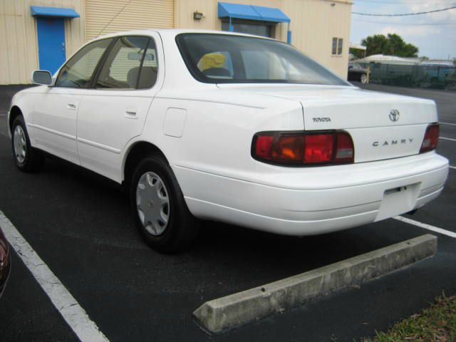 Toyota Camry 1996 photo 2