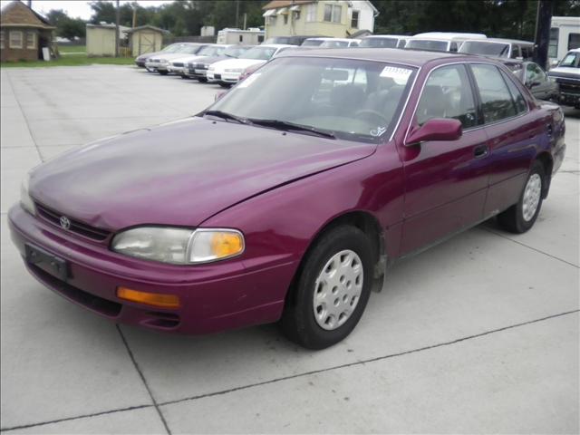 Toyota Camry 4x4 Z85 Extended CAB Sedan