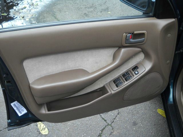 Toyota Camry 1996 photo 2