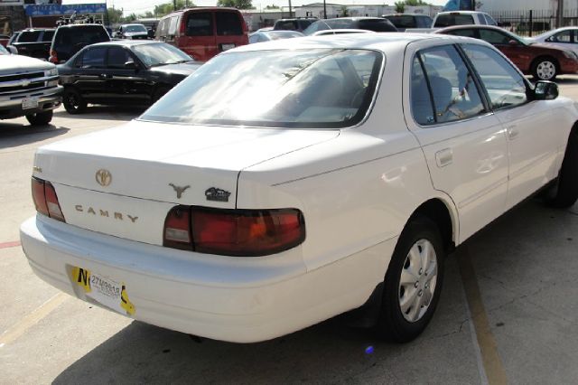 Toyota Camry 1996 photo 2