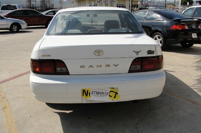 Toyota Camry 1996 photo 4