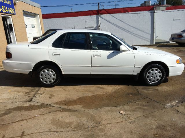 Toyota Camry 1996 photo 1