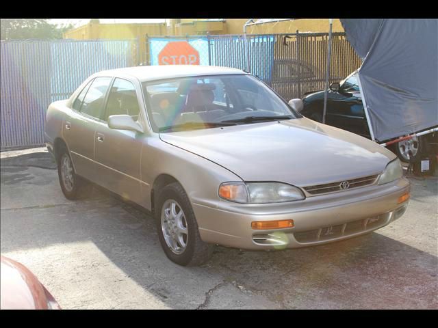 Toyota Camry 1996 photo 2