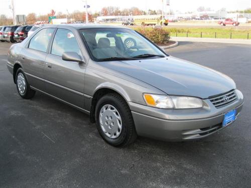 Toyota Camry 1997 photo 2