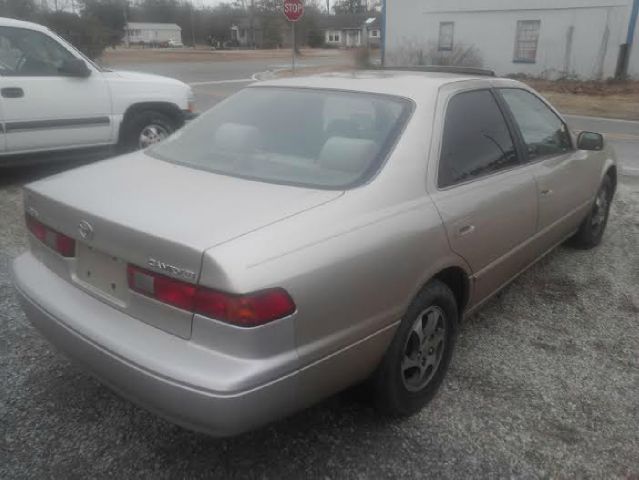 Toyota Camry 1997 photo 2