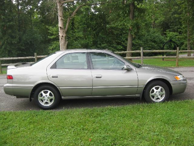 Toyota Camry 1997 photo 1