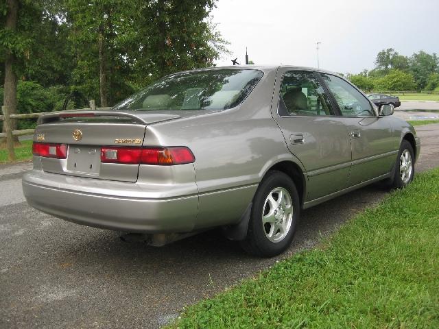 Toyota Camry 1997 photo 2