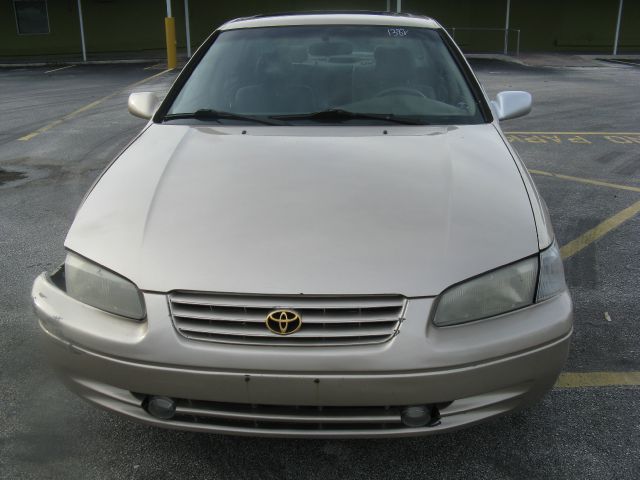 Toyota Camry 1997 photo 2