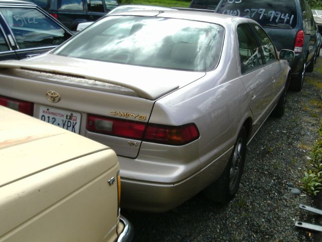 Toyota Camry 1997 photo 1