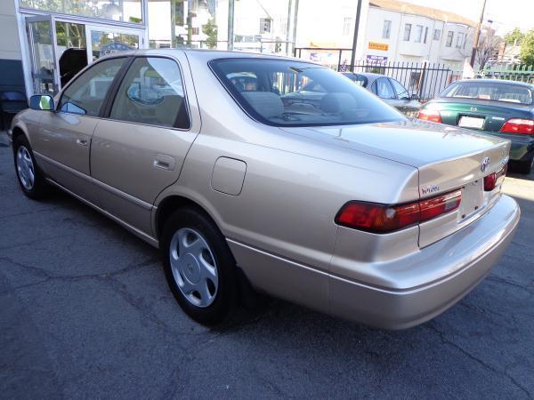 Toyota Camry 1997 photo 1