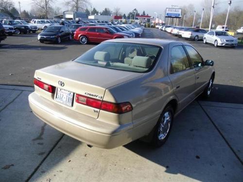 Toyota Camry 1997 photo 2