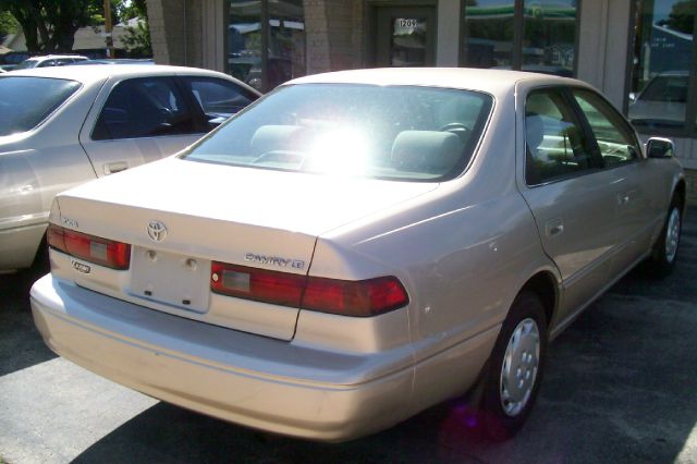 Toyota Camry 1997 photo 2