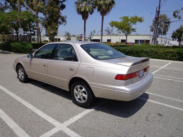 Toyota Camry 1997 photo 8