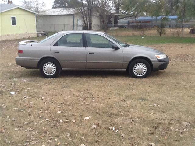 Toyota Camry 1997 photo 1