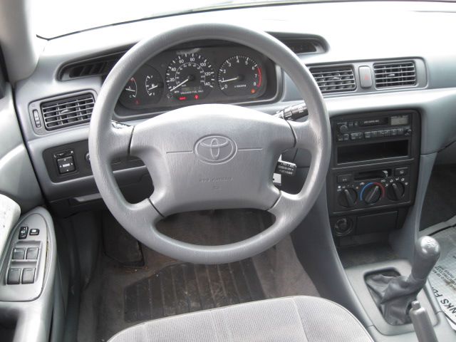 Toyota Camry 1997 photo 1
