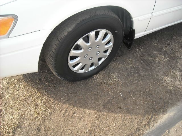 Toyota Camry 1997 photo 2