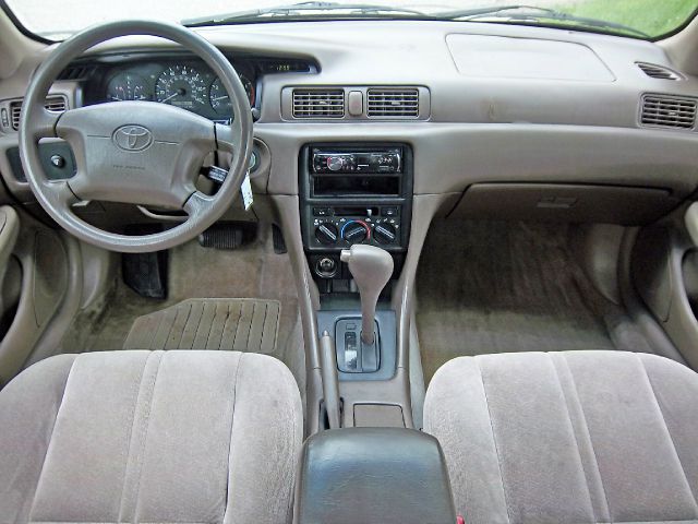 Toyota Camry 1997 photo 3