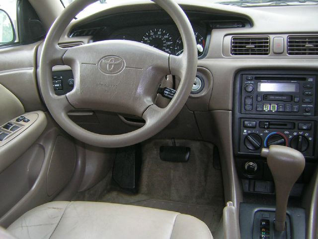 Toyota Camry 1998 photo 1