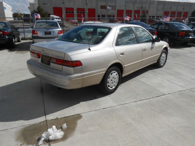 Toyota Camry 1998 photo 1
