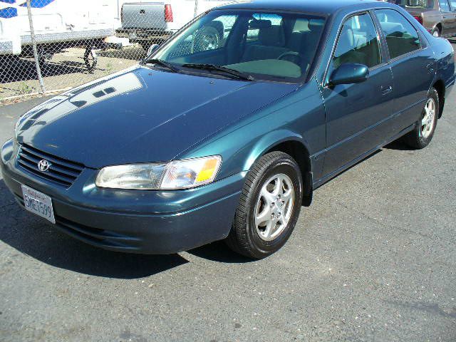 Toyota Camry X Sedan