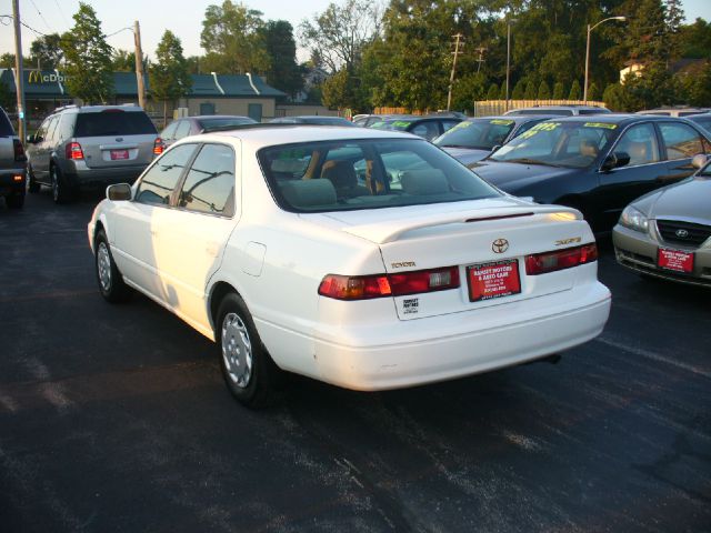 Toyota Camry 1998 photo 3