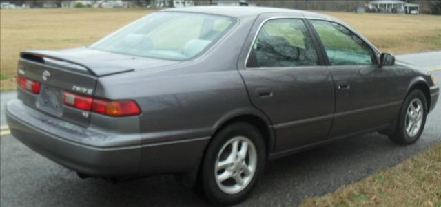 Toyota Camry 1998 photo 1