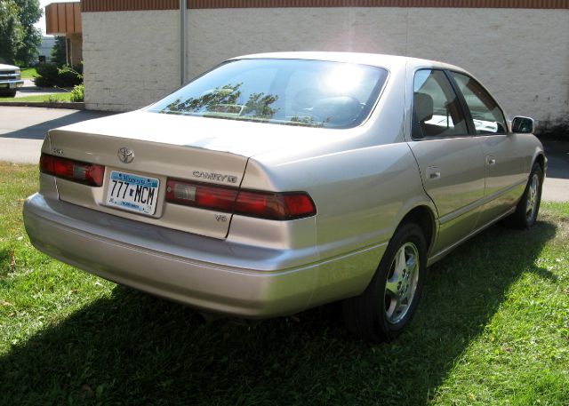 Toyota Camry Enthusiast 2D Roadster Sedan