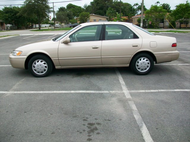 Toyota Camry 1998 photo 1