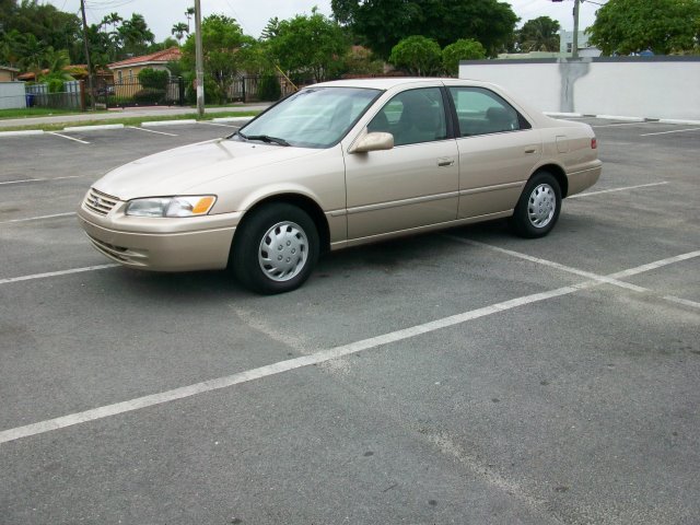 Toyota Camry 1998 photo 2