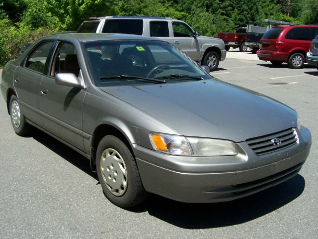 Toyota Camry X Sedan